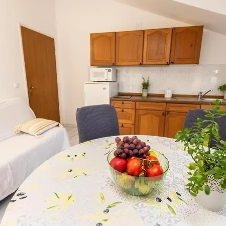 With Parking Space - 24553 Apartament Vodice