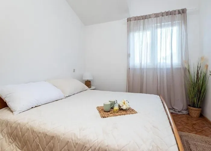 Appartamento With Parking Space - 24553