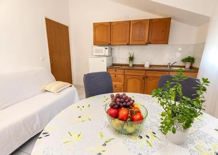 With Parking Space - 24553 Appartamento Vodice