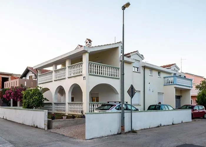 דירה With Parking Space - 24553 וודיצה